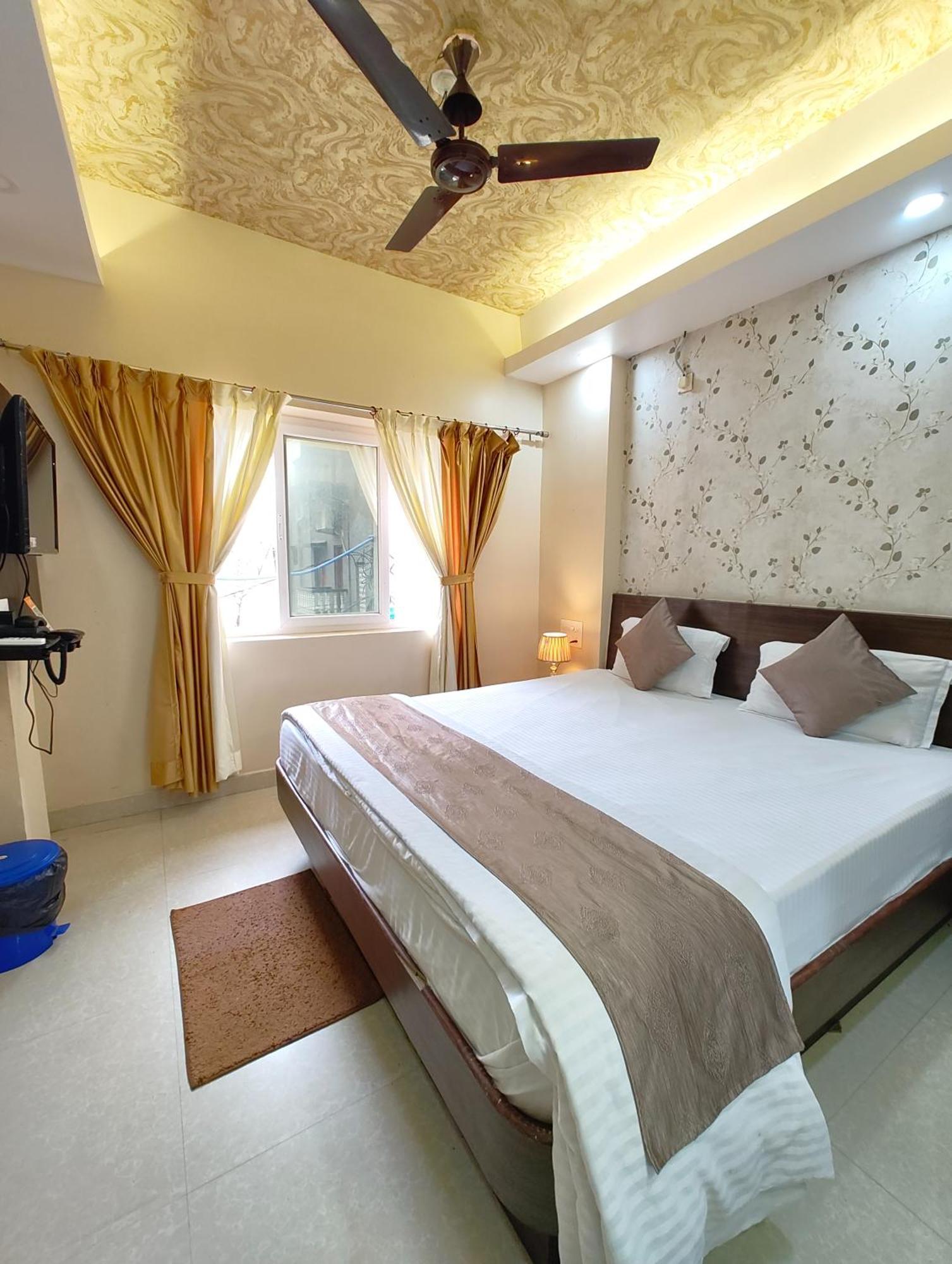 "Hotel Aradhya Puri"- Luxur- Room With Sea-View - Prime Location With Parking Facilities - Best Hotel In Пури Экстерьер фото